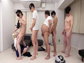 妊娠するまで帰れません！中出しザーメン17発　元地下アイドル清純ツルペタ美少女レイヤー　カメコ集団にパイパン突き破られドМ完堕ち大号泣　６Ｐ大乱交ＳＥＸ　サンプル画像05